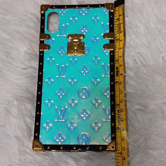 LV Cell Phone Case - Picture 8 of 9
